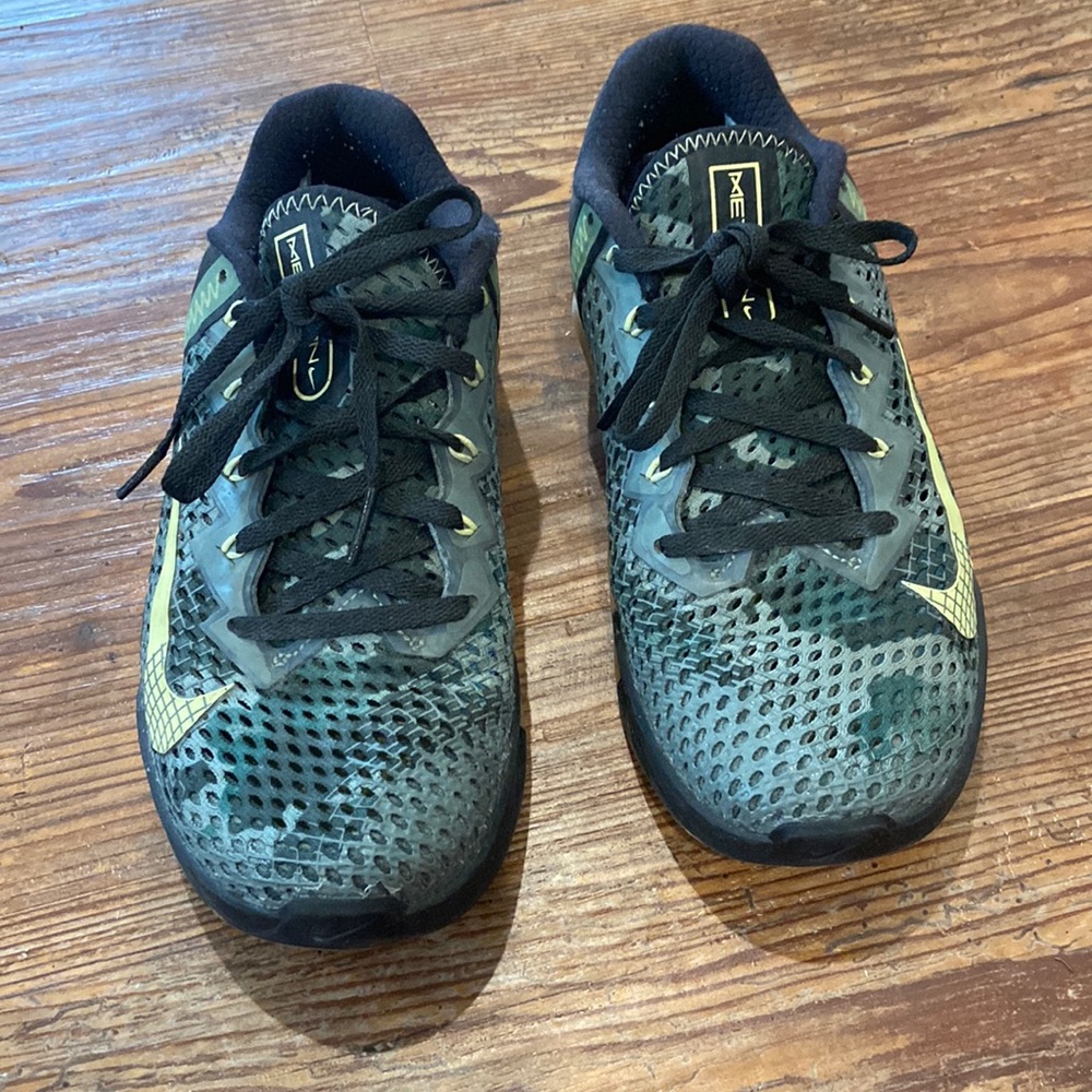 Nike metcon size 5 men/6.5 women